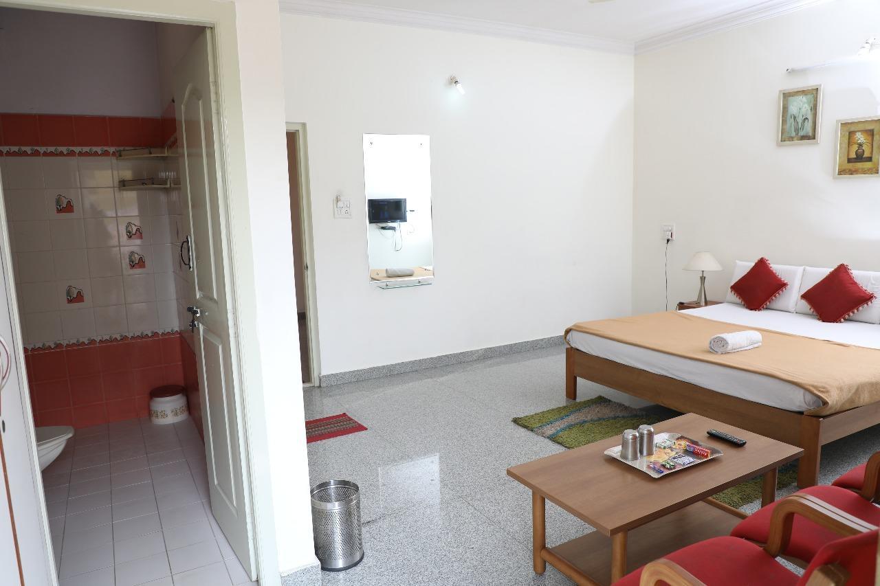 Hotel Queens Comfort マイソール エクステリア 写真