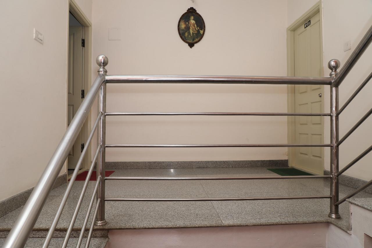 Hotel Queens Comfort マイソール エクステリア 写真